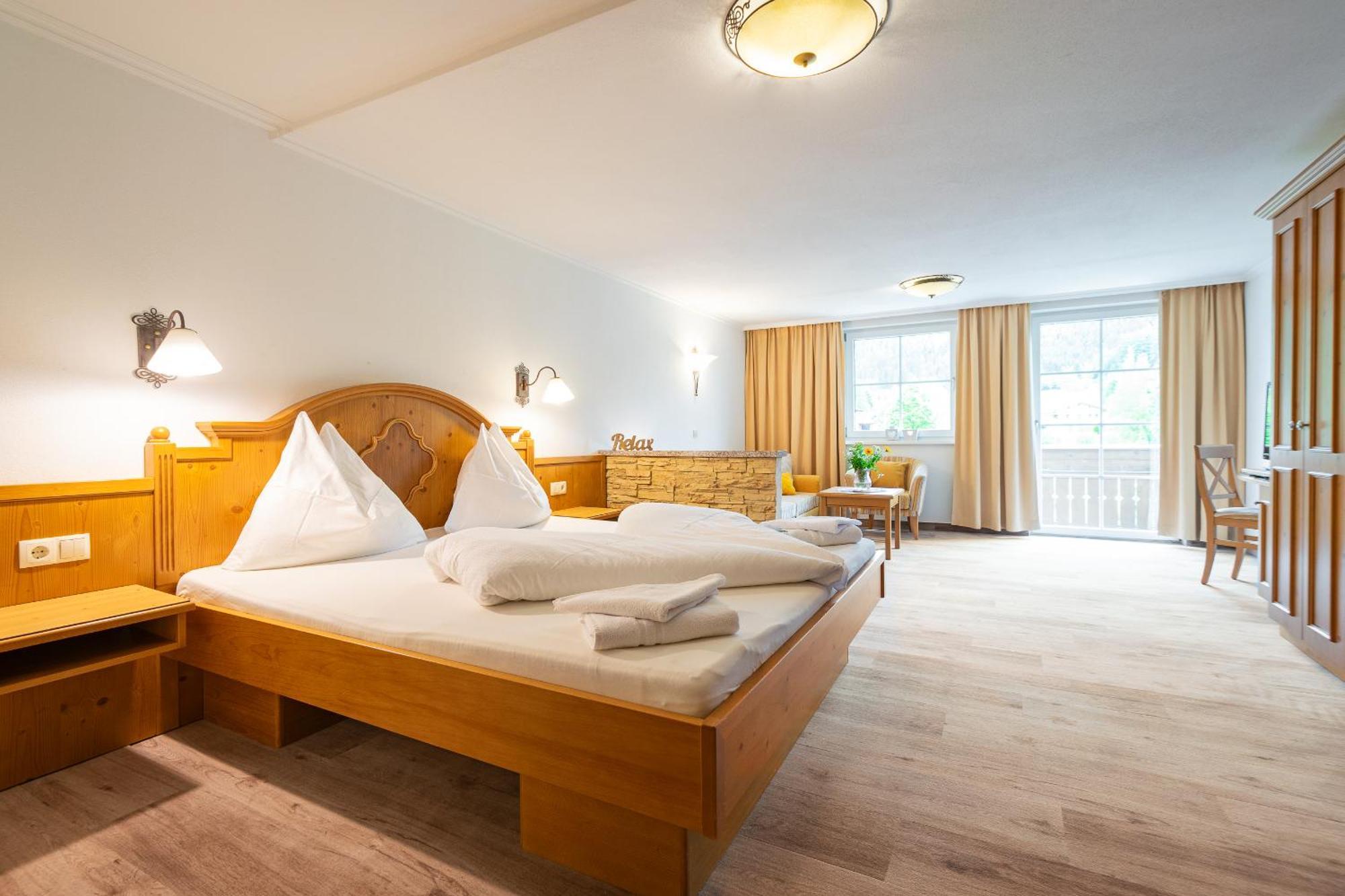 Landhotel Hubengut Bed And Breakfast ラートシュタット エクステリア 写真