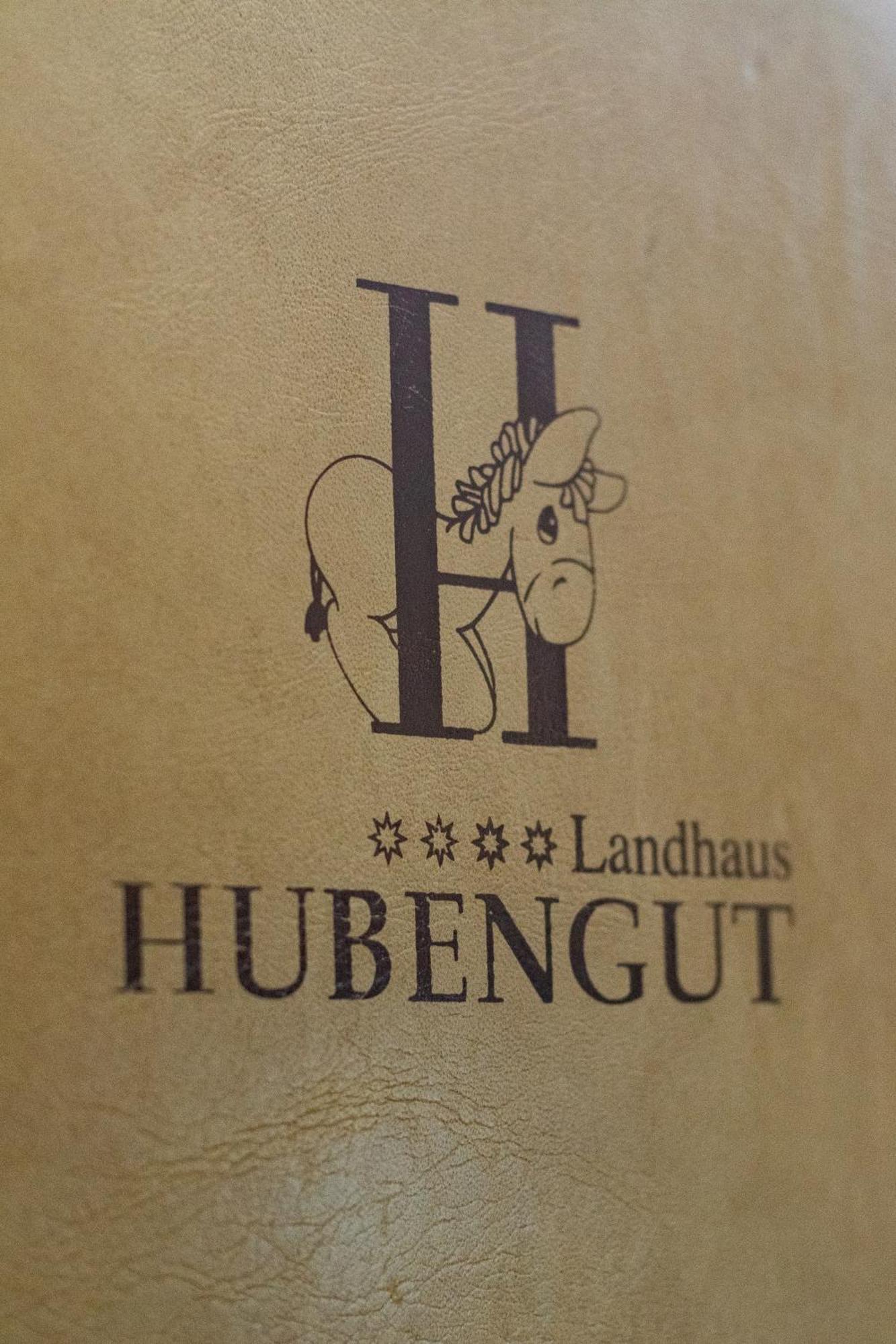 Landhotel Hubengut Bed And Breakfast ラートシュタット エクステリア 写真